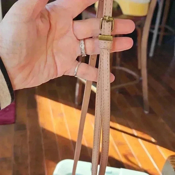 Elliott Lucca Messina 3 Zip Dusty Pink Crossbody bag - Picture 14 of 16